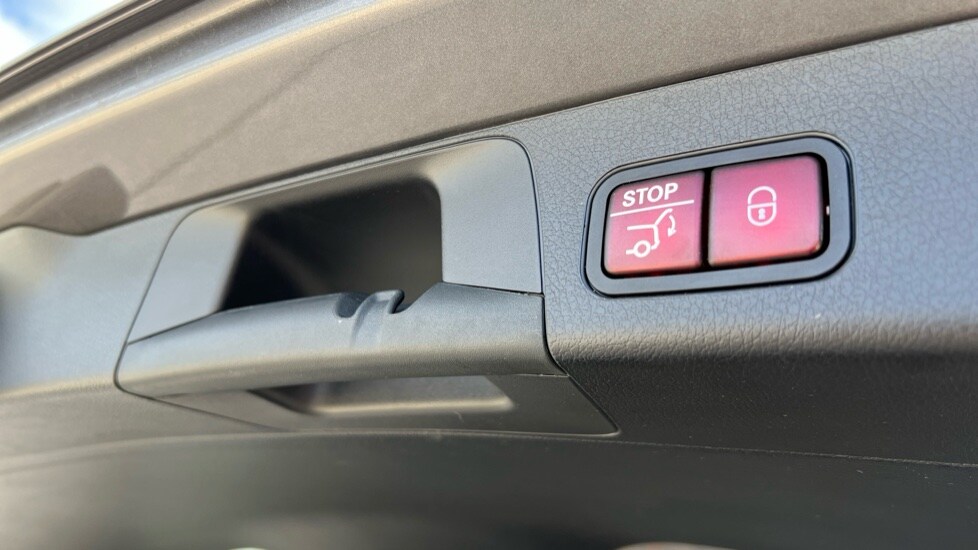 Used Mercedes-Benz GLB 2025 for sale - 76229485: Photo 62