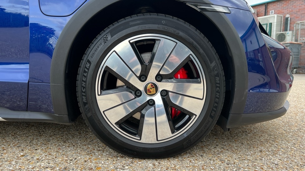 Used Porsche Taycan 2023 for sale - 75934600: Photo 20