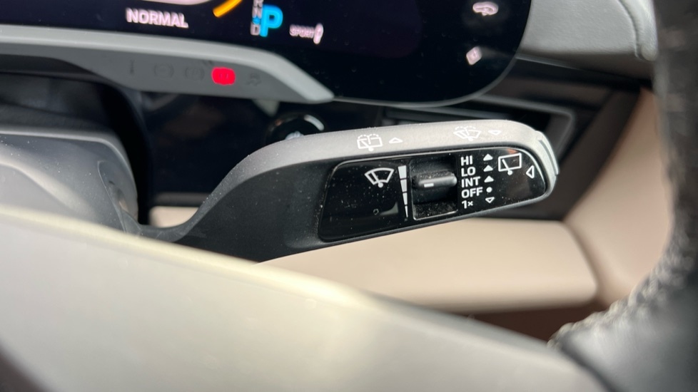 Used Porsche Taycan 2023 for sale - 75934600: Photo 24