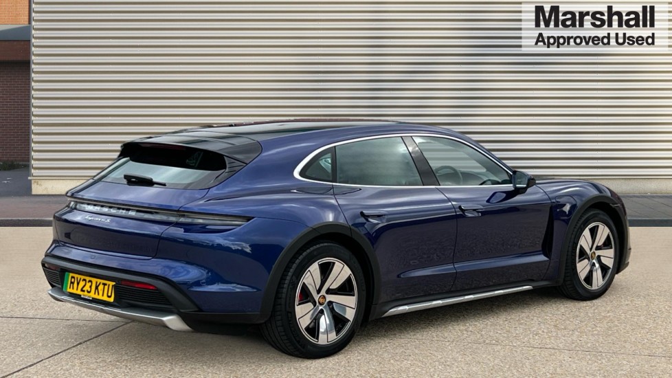 Used Porsche Taycan 2023 for sale - 75934600: Photo 3