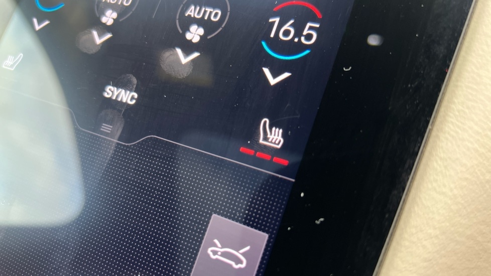 Used Porsche Taycan 2023 for sale - 75934600: Photo 43