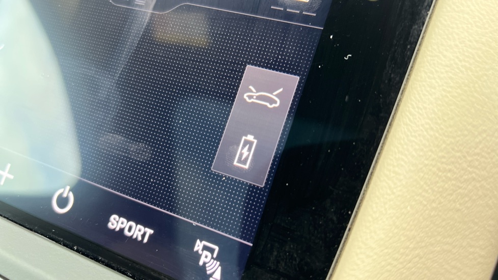 Used Porsche Taycan 2023 for sale - 75934600: Photo 45