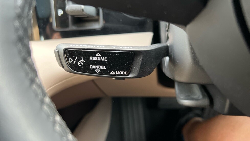 Used Porsche Taycan 2023 for sale - 75934600: Photo 50