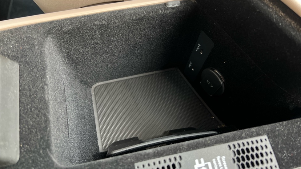 Used Porsche Taycan 2023 for sale - 75934600: Photo 53