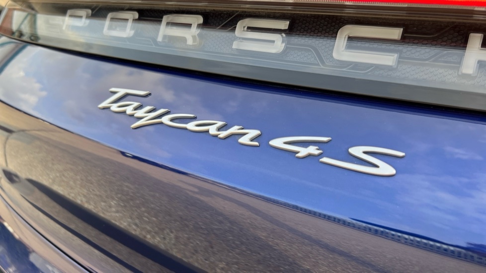 Used Porsche Taycan 2023 for sale - 75934600: Photo 59