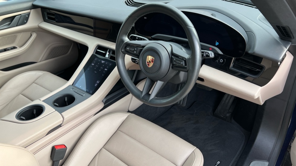 Used Porsche Taycan 2023 for sale - 75934600: Photo 9