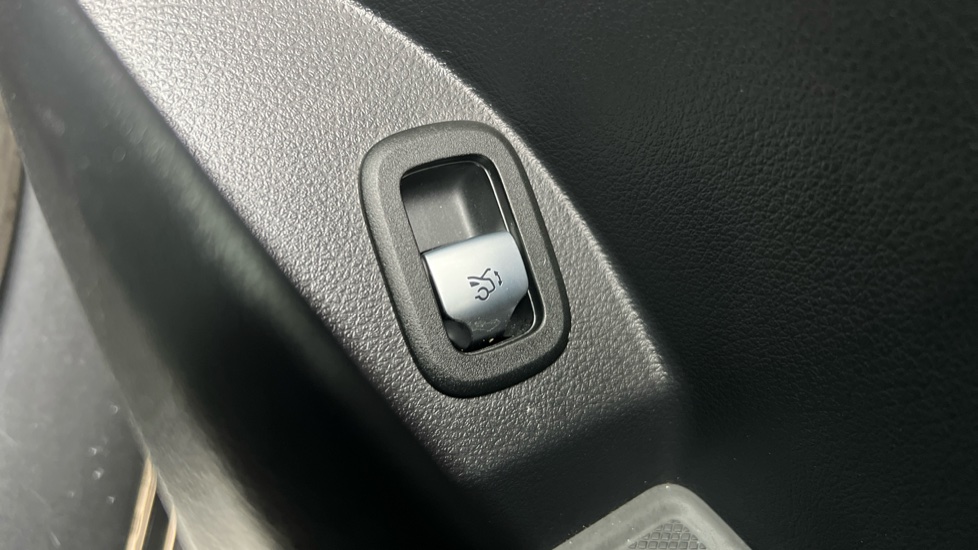 Used Mercedes-Benz GLC 2025 for sale - 76261628: Photo 59