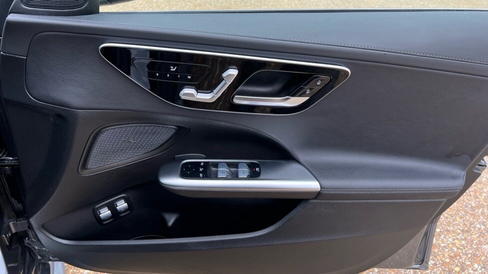 Used Mercedes-Benz C Class 2024 for sale - 75959661: Photo 37