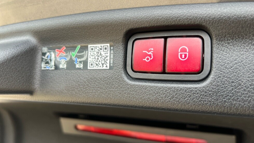 Used Mercedes-Benz C Class 2024 for sale - 75959661: Photo 68