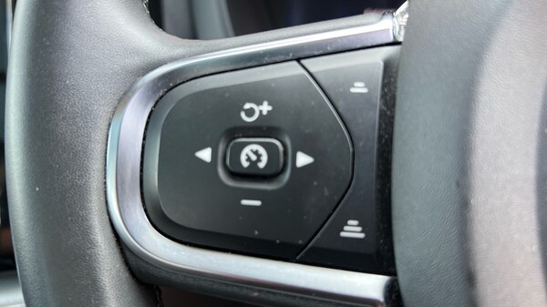 Used Volvo XC60 2023 for sale - 75595561: Photo 23