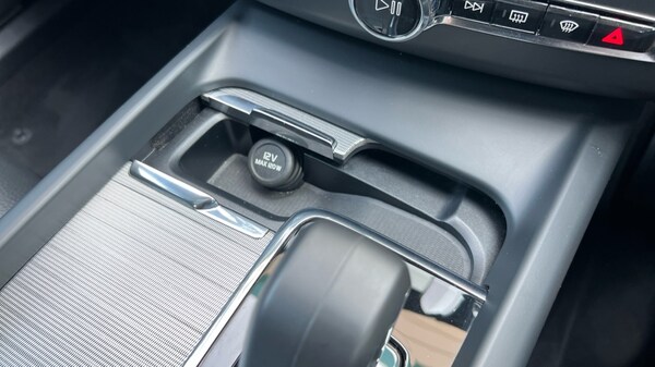 Used Volvo XC60 2023 for sale - 75595561: Photo 44