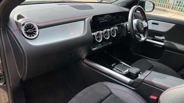 Used Mercedes-Benz EQA 2021 for sale - 76196084: Photo 11