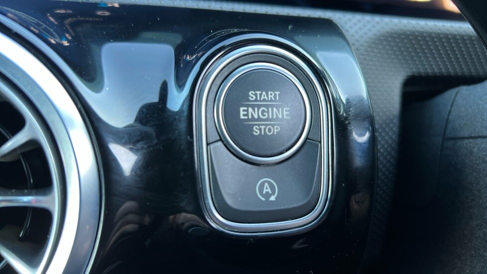 Used Mercedes-Benz CLA 2024 for sale - 76888821: Photo 44