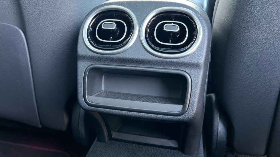 Used Mercedes-Benz C Class 2024 for sale - 76130835: Photo 36