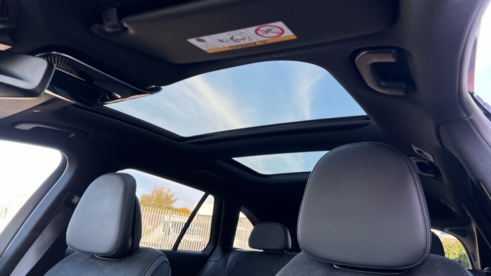 Used Mercedes-Benz C Class 2024 for sale - 76130835: Photo 38