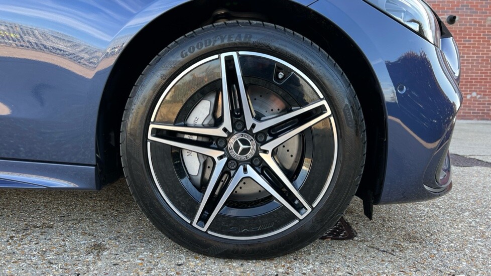 Used Mercedes-Benz C Class 2024 for sale - 76130835: Photo 5