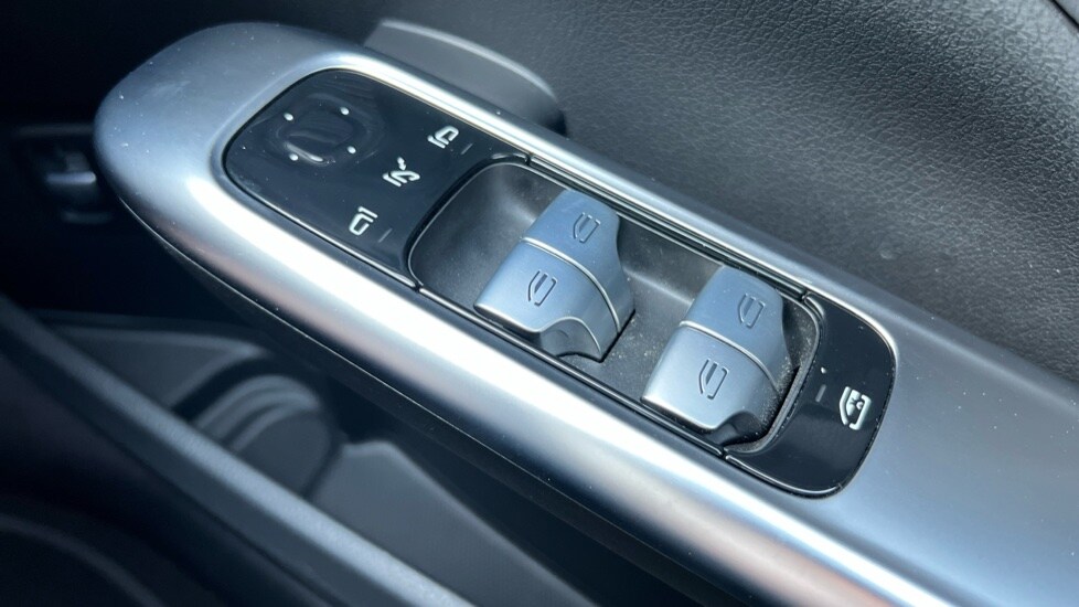 Used Mercedes-Benz C Class 2024 for sale - 76130835: Photo 54