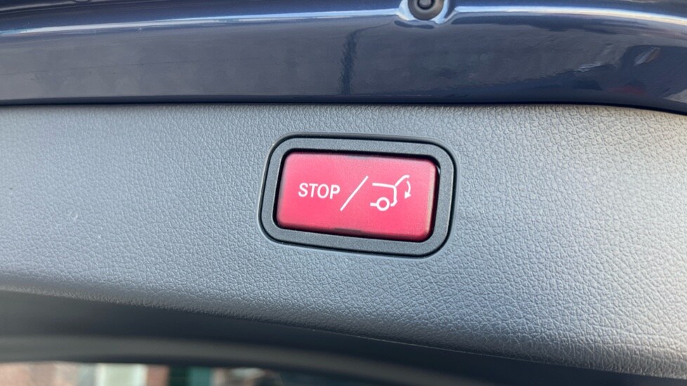 Used Mercedes-Benz C Class 2024 for sale - 76130835: Photo 61