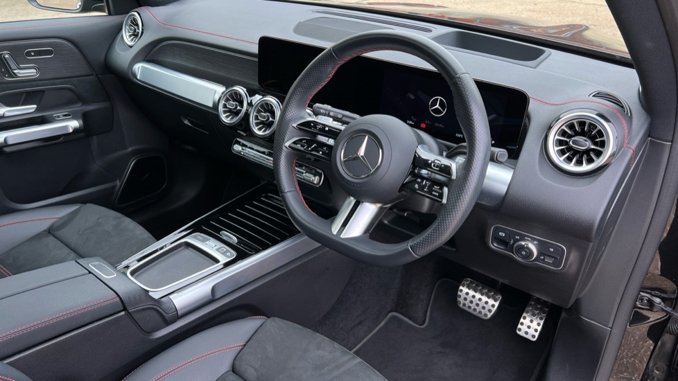 Used Mercedes-Benz EQB 2024 for sale - 76696559: Photo 3