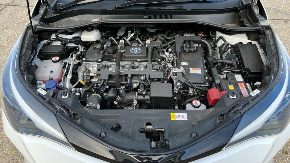 Used Toyota C-HR 2023 for sale - 76586995: Photo 16