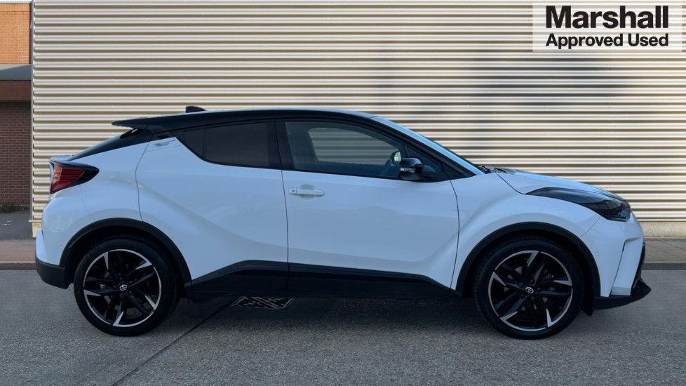 Used Toyota C-HR 2023 for sale - 76586995: Photo 2