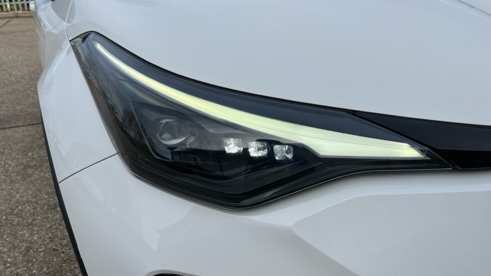 Used Toyota C-HR 2023 for sale - 76586995: Photo 38