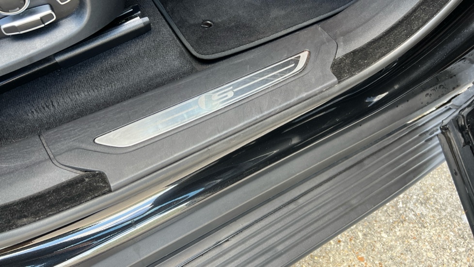 Used Jaguar F-Pace 2018 for sale - 76168597: Photo 37