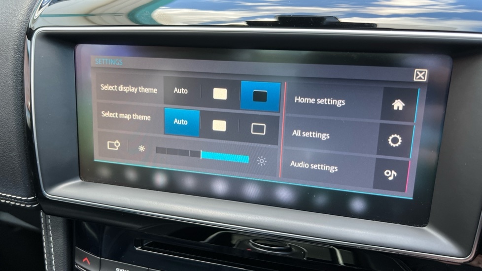 Used Jaguar F-Pace 2018 for sale - 76168597: Photo 41