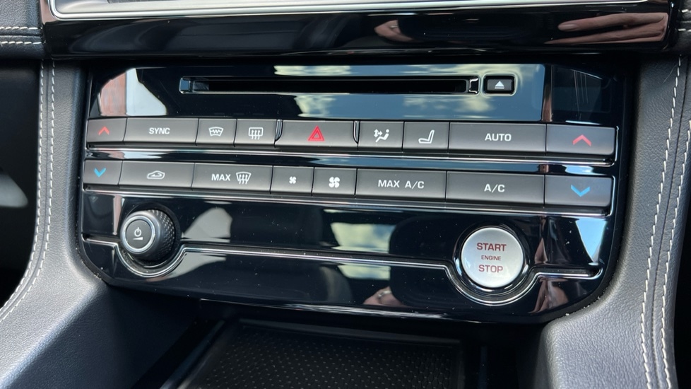 Used Jaguar F-Pace 2018 for sale - 76168597: Photo 42