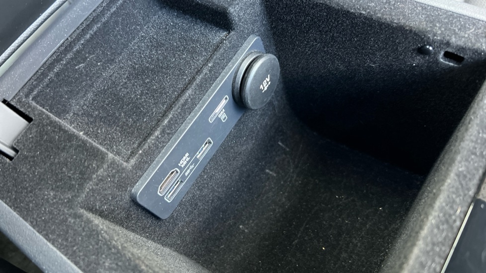 Used Jaguar F-Pace 2018 for sale - 76168597: Photo 48