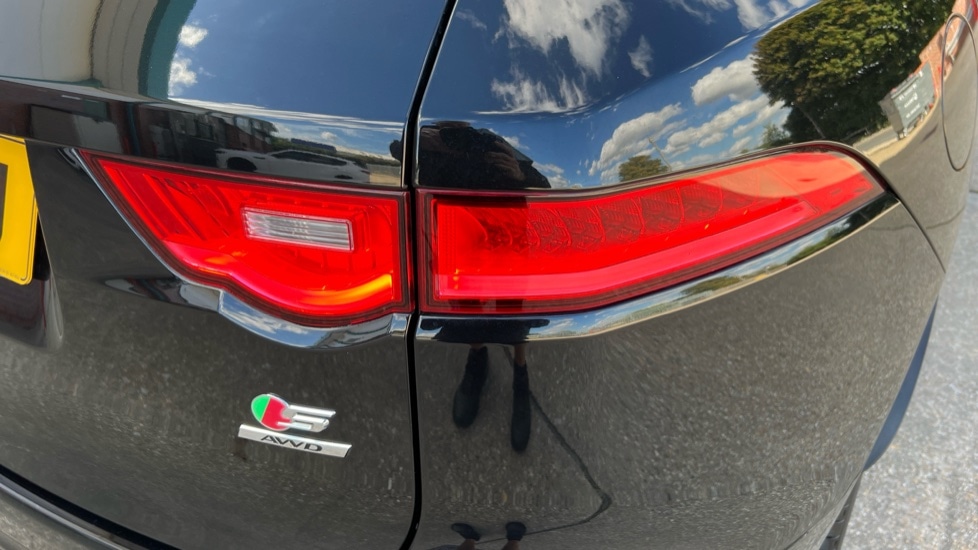 Used Jaguar F-Pace 2018 for sale - 76168597: Photo 54