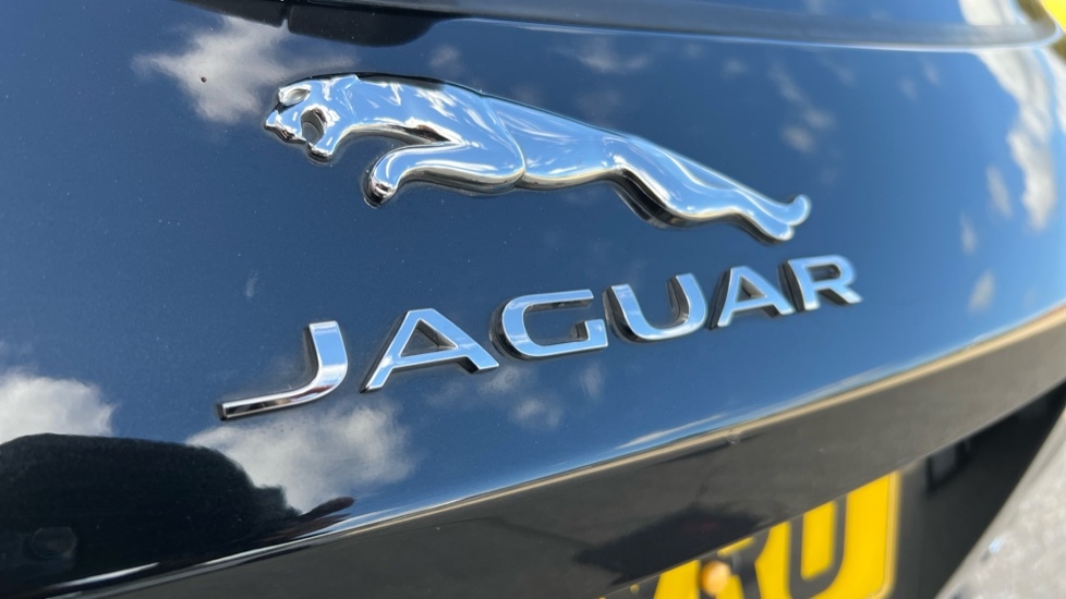 Used Jaguar F-Pace 2018 for sale - 76168597: Photo 56