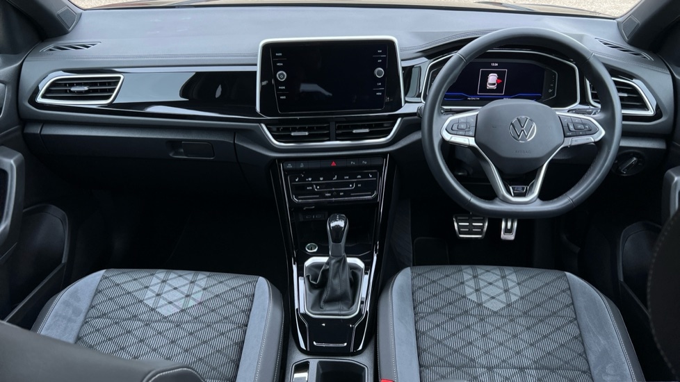Used Volkswagen T-Roc 2024 for sale - 76297570: Photo 11