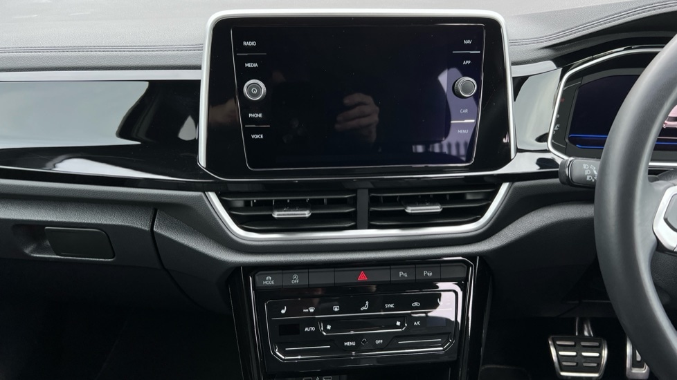 Used Volkswagen T-Roc 2024 for sale - 76297570: Photo 12