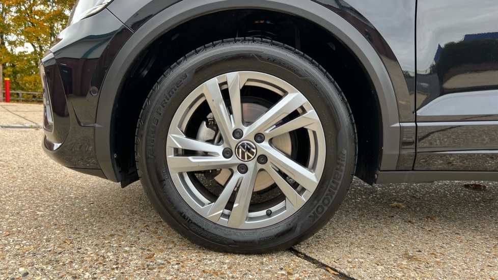 Used Volkswagen T-Roc 2024 for sale - 76297570: Photo 17