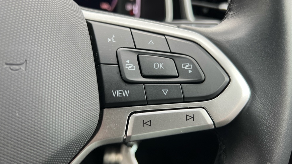 Used Volkswagen T-Roc 2024 for sale - 76297570: Photo 22