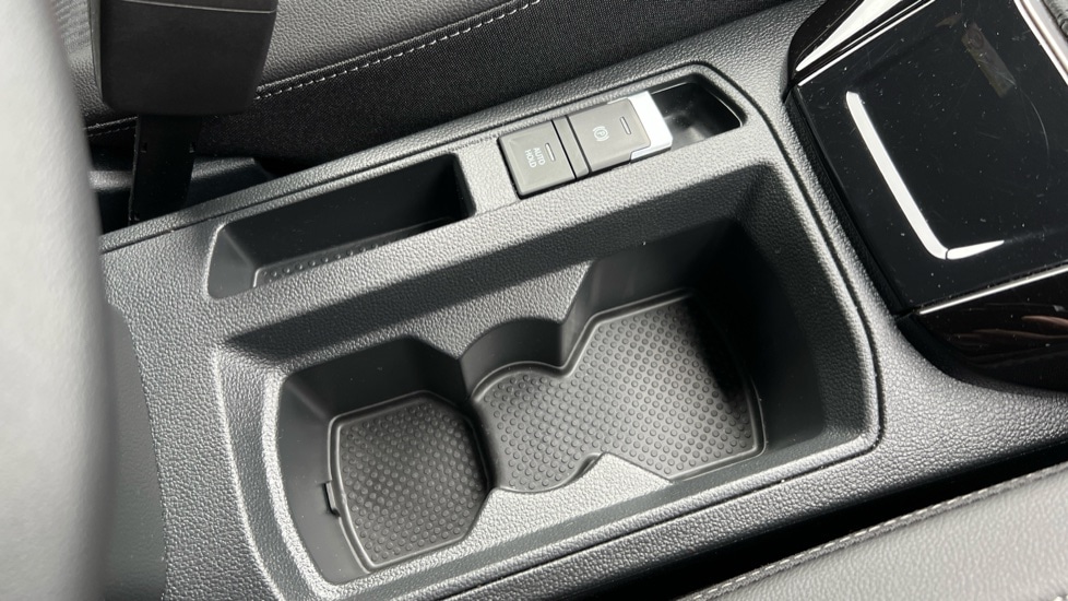 Used Volkswagen T-Roc 2024 for sale - 76297570: Photo 42