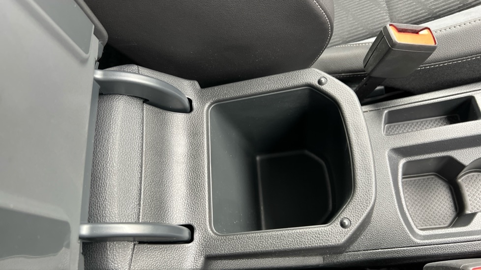 Used Volkswagen T-Roc 2024 for sale - 76297570: Photo 43