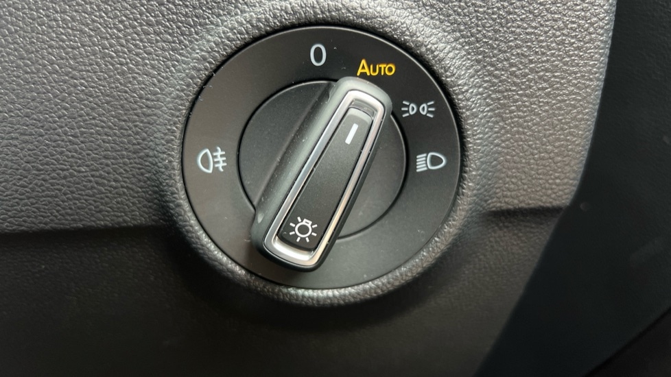 Used Volkswagen T-Roc 2024 for sale - 76297570: Photo 45