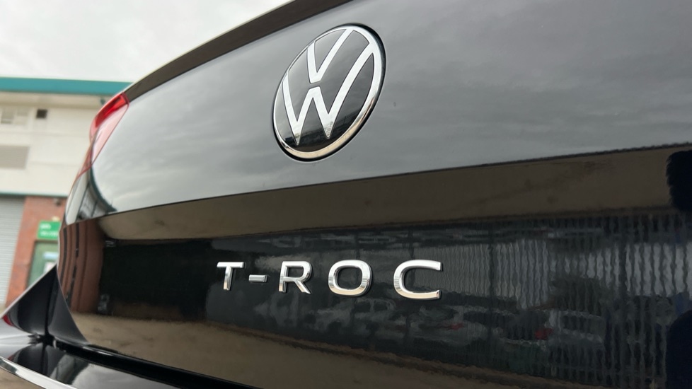 Used Volkswagen T-Roc 2024 for sale - 76297570: Photo 51