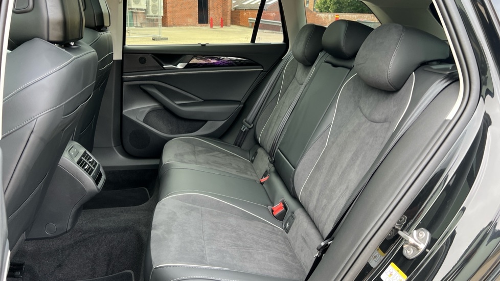 Used Volkswagen Passat 2025 for sale - 76921887: Photo 14