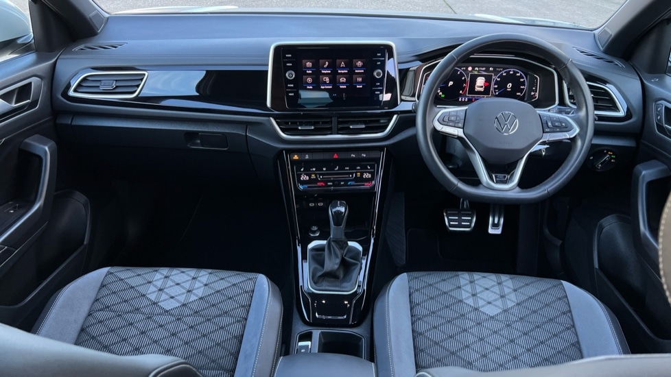 Used Volkswagen T-Roc 2024 for sale - 76297281: Photo 11