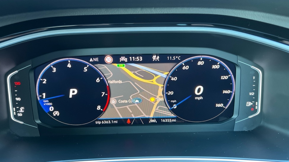 Used Volkswagen T-Roc 2024 for sale - 76297281: Photo 13