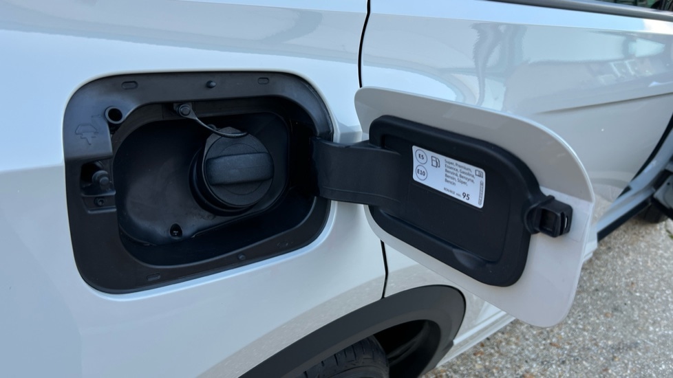 Used Volkswagen T-Roc 2024 for sale - 76297281: Photo 21