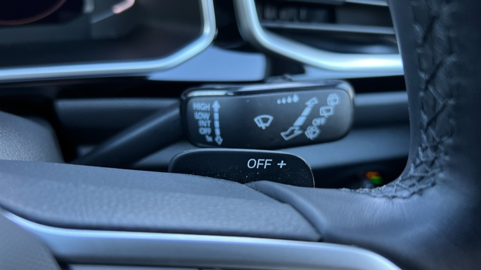 Used Volkswagen T-Roc 2024 for sale - 76297281: Photo 24