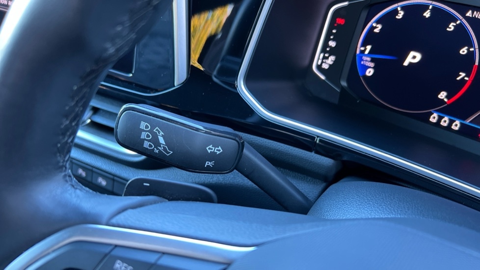 Used Volkswagen T-Roc 2024 for sale - 76297281: Photo 25