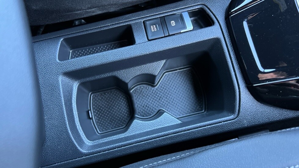 Used Volkswagen T-Roc 2024 for sale - 76297281: Photo 45