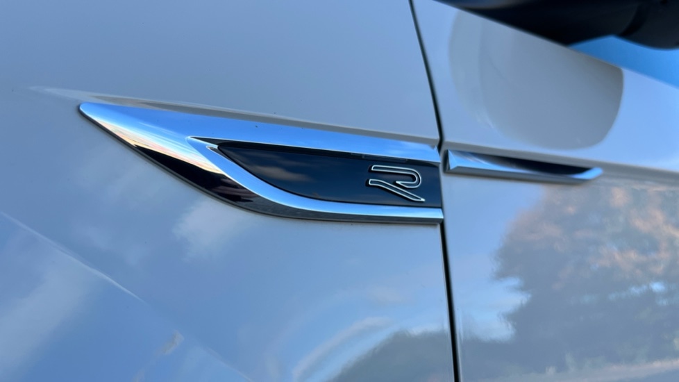 Used Volkswagen T-Roc 2024 for sale - 76297281: Photo 54