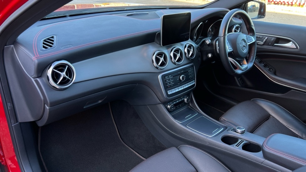 Used Mercedes-Benz GLA 2018 for sale - 77067734: Photo 11