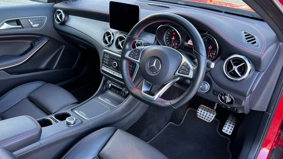 Used Mercedes-Benz GLA 2018 for sale - 77067734: Photo 3